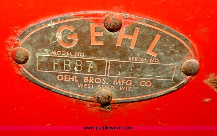 image for item AA9910 Gehl Hi-Throw silage blower