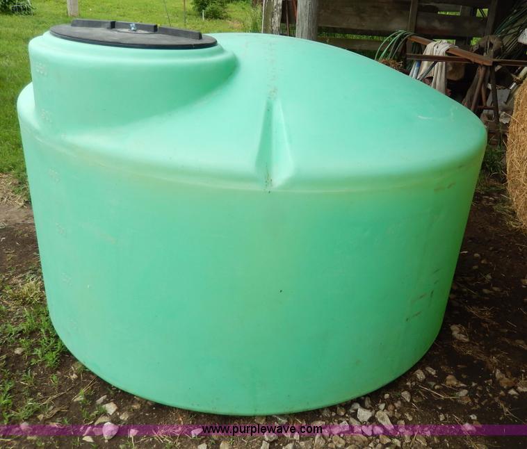 image for item AA9912 550 gallon liquid tank