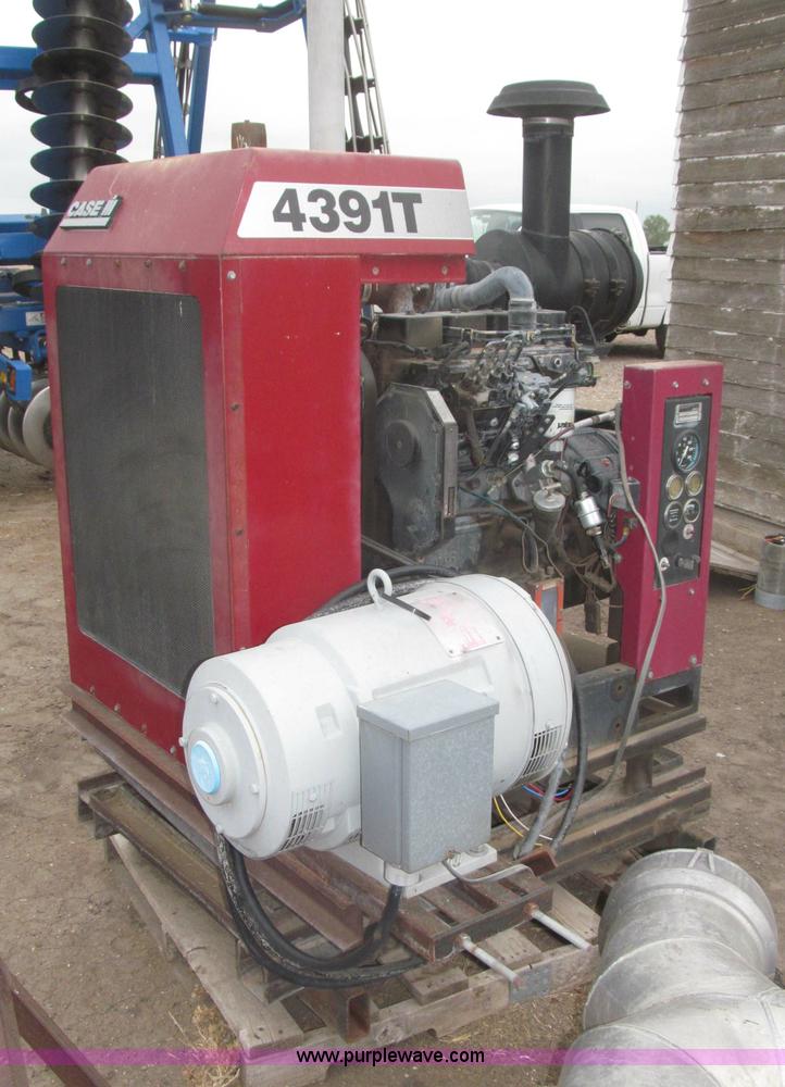 image for item B5489 Case IH 4391T irrigation power unit with generator