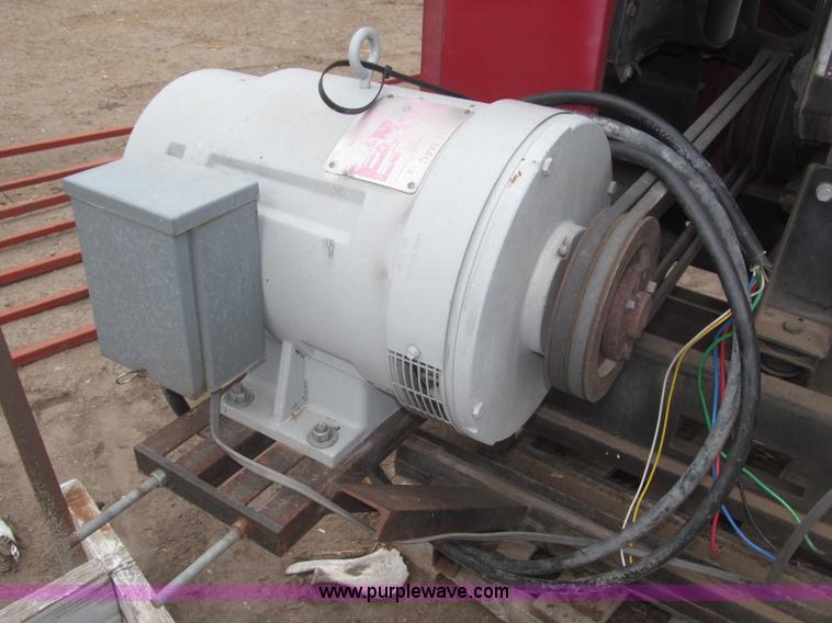image for item B5489 Case IH 4391T irrigation power unit with generator