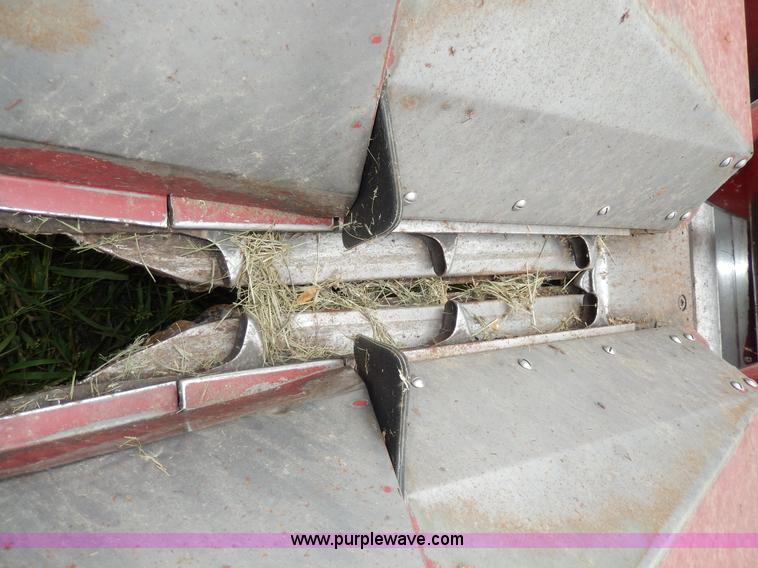 image for item D4785 1998 Case IH 1063 corn head