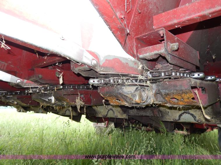 image for item D4785 1998 Case IH 1063 corn head