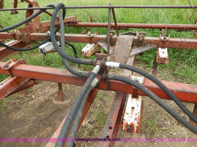 image for item D4787 International 18' field cultivator