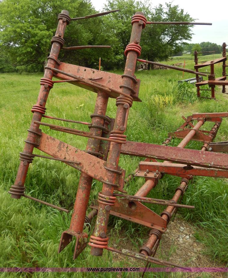 image for item D4787 International 18' field cultivator