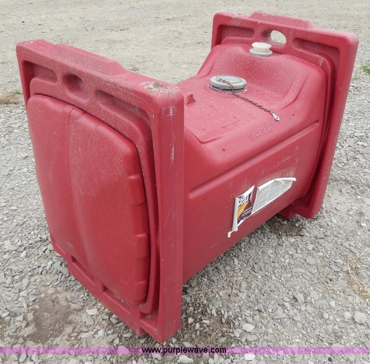 image for item D4788 (2) Bicep II chemical tanks