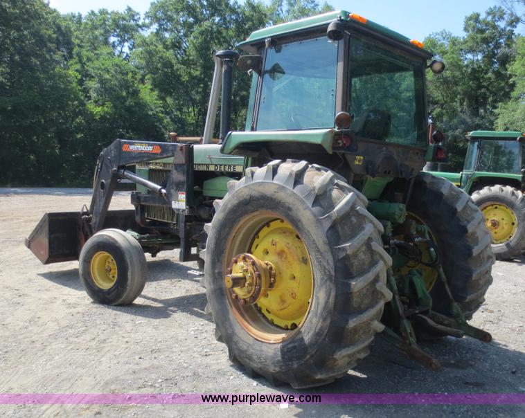 image for item D5872 1979 John Deere 4640 tractor