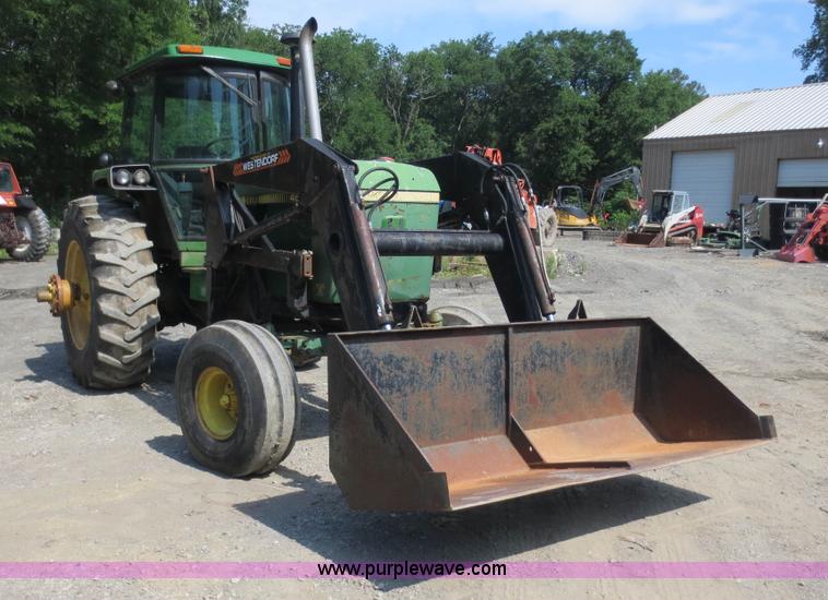 image for item D5872 1979 John Deere 4640 tractor