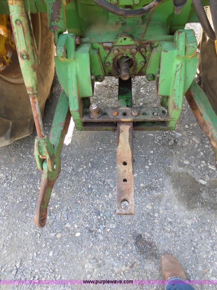 image for item D5872 1979 John Deere 4640 tractor