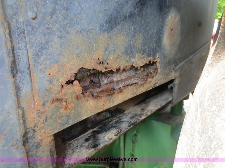 image for item D5872 1979 John Deere 4640 tractor