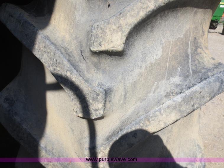 image for item D5873 1977 Versatile 850 4WD tractor