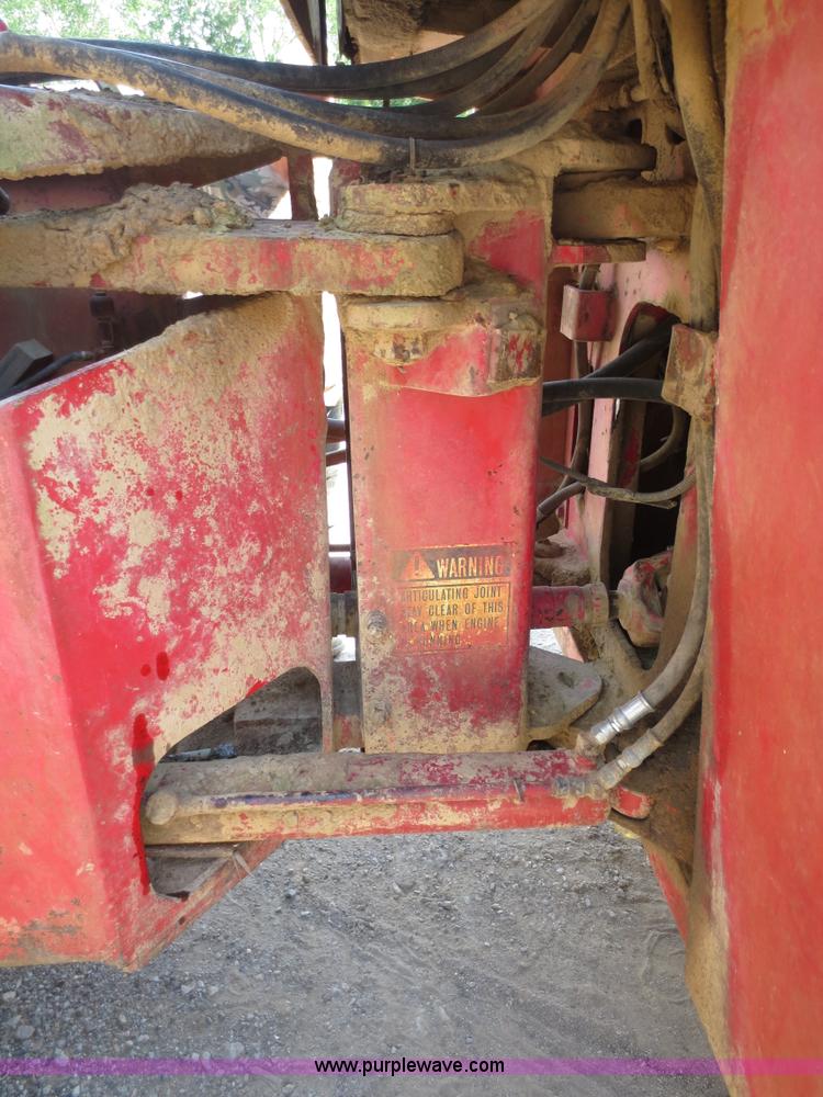 image for item D5873 1977 Versatile 850 4WD tractor