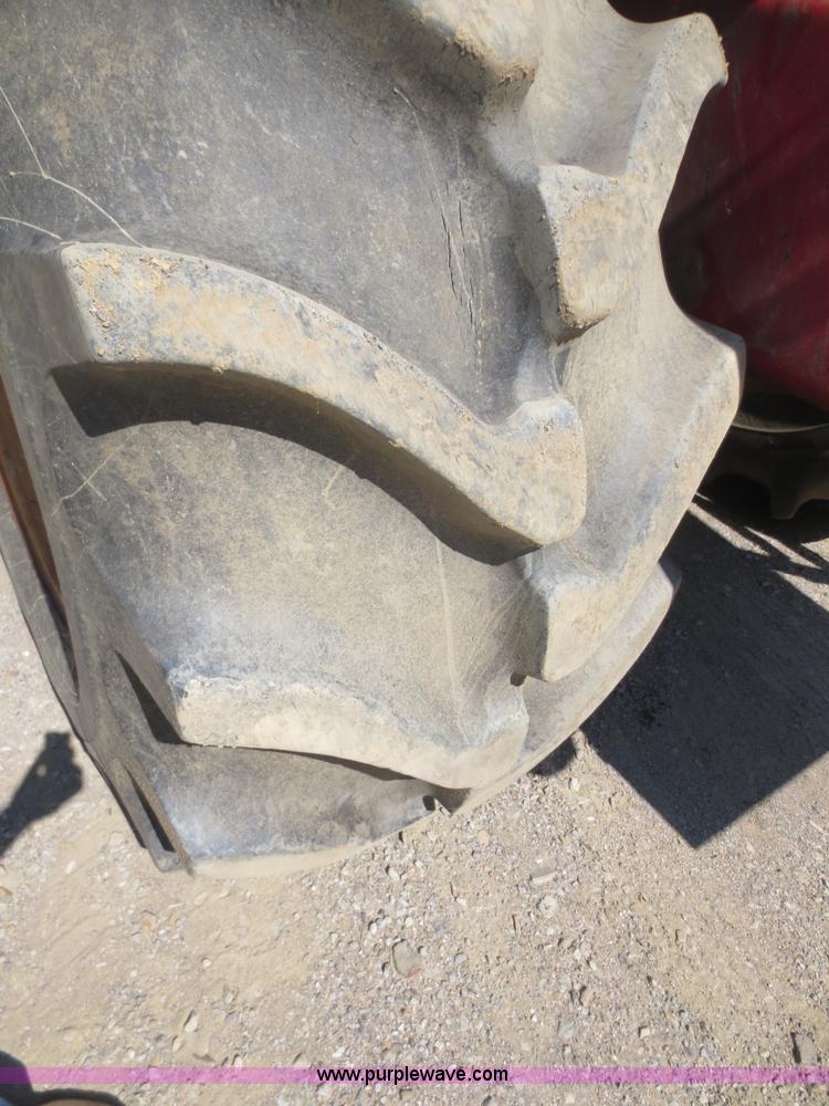 image for item D5873 1977 Versatile 850 4WD tractor