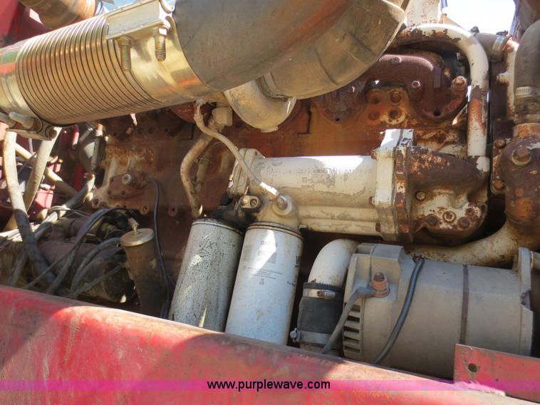 image for item D5873 1977 Versatile 850 4WD tractor