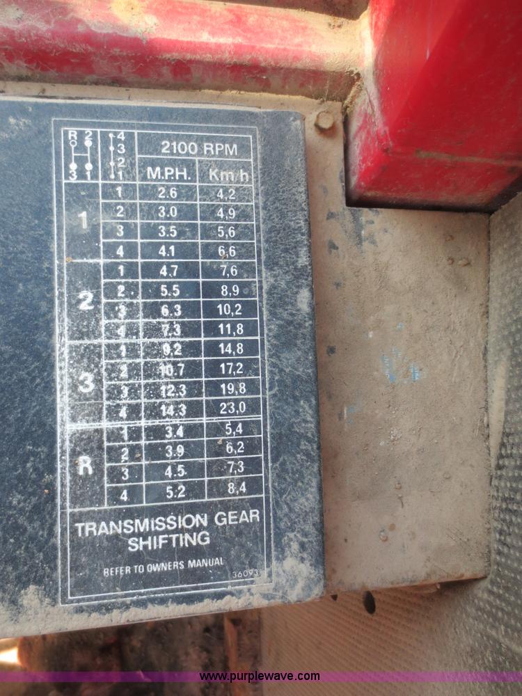 image for item D5873 1977 Versatile 850 4WD tractor