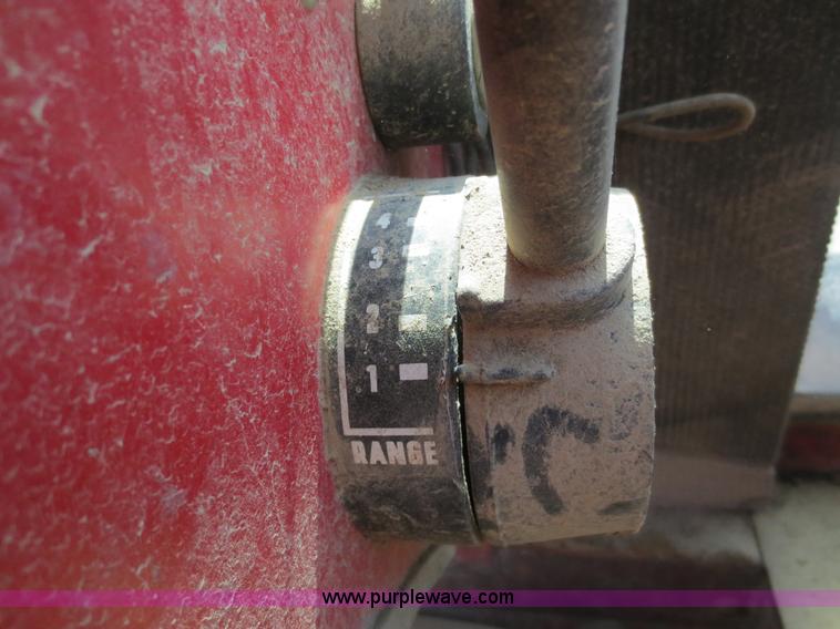 image for item D5873 1977 Versatile 850 4WD tractor