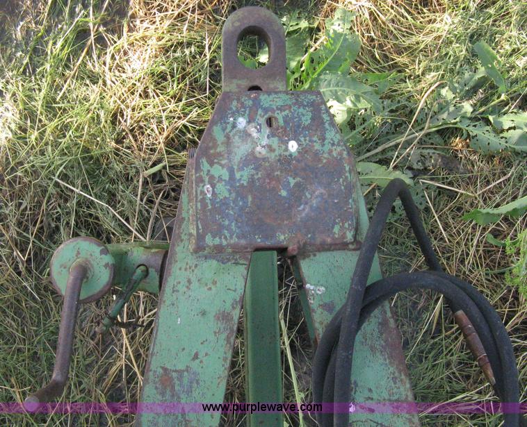 image for item D8352 John Deere E1600 chisel