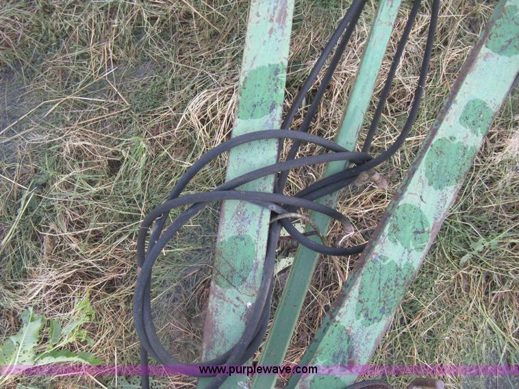 image for item D8352 John Deere E1600 chisel