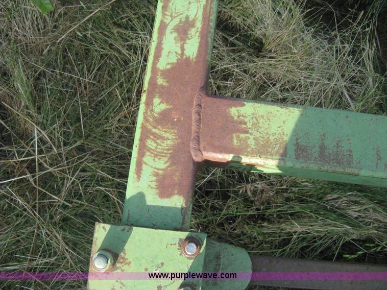 image for item D8352 John Deere E1600 chisel