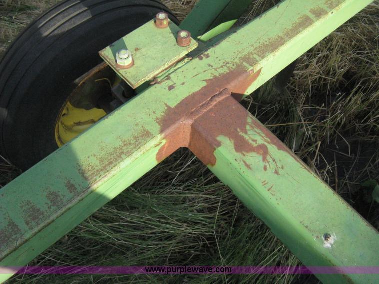 image for item D8352 John Deere E1600 chisel