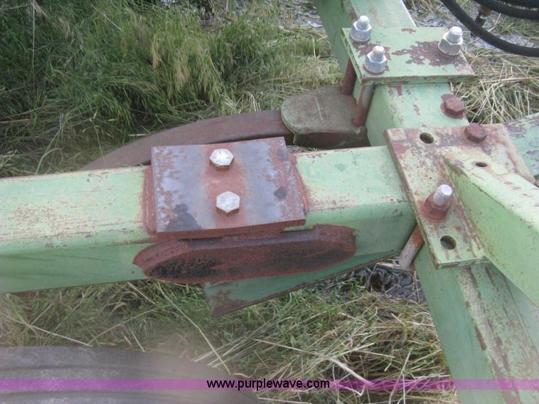 image for item D8352 John Deere E1600 chisel