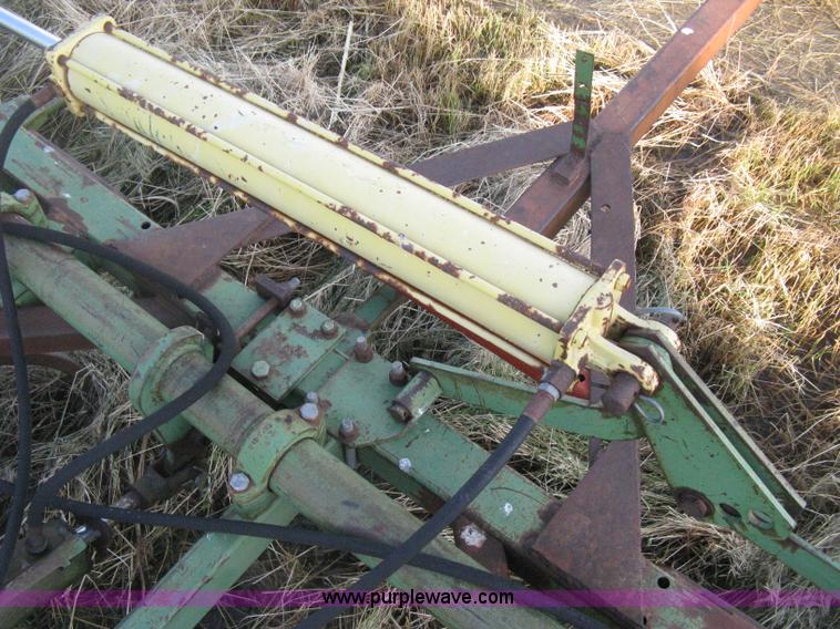 image for item D8352 John Deere E1600 chisel