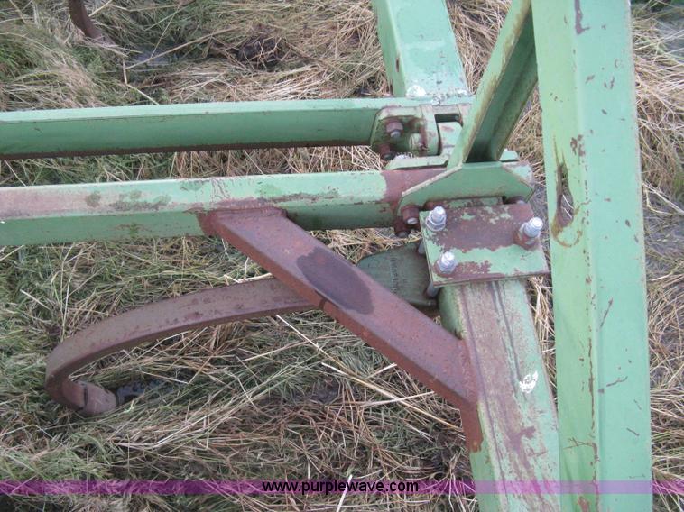 image for item D8352 John Deere E1600 chisel