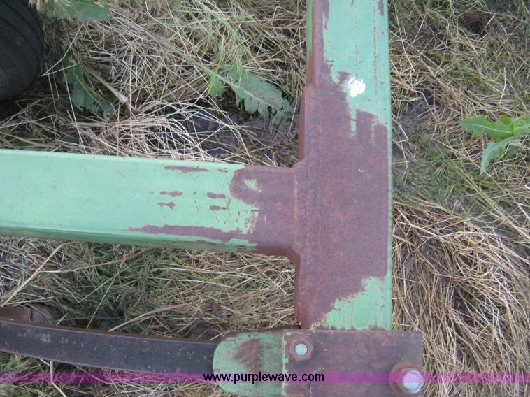 image for item D8352 John Deere E1600 chisel