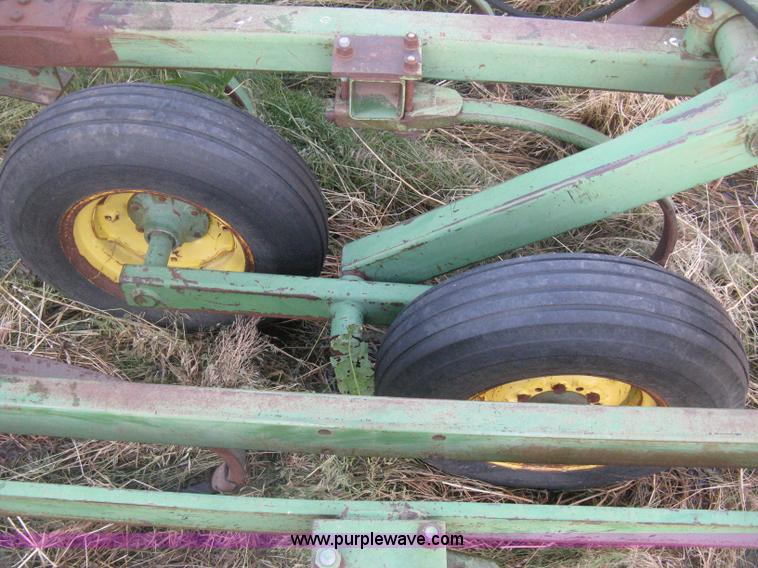 image for item D8352 John Deere E1600 chisel