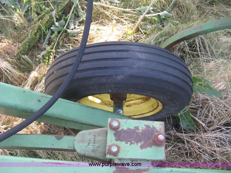 image for item D8352 John Deere E1600 chisel