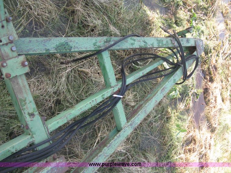 image for item D8352 John Deere E1600 chisel