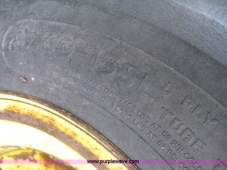 image for item D8352 John Deere E1600 chisel