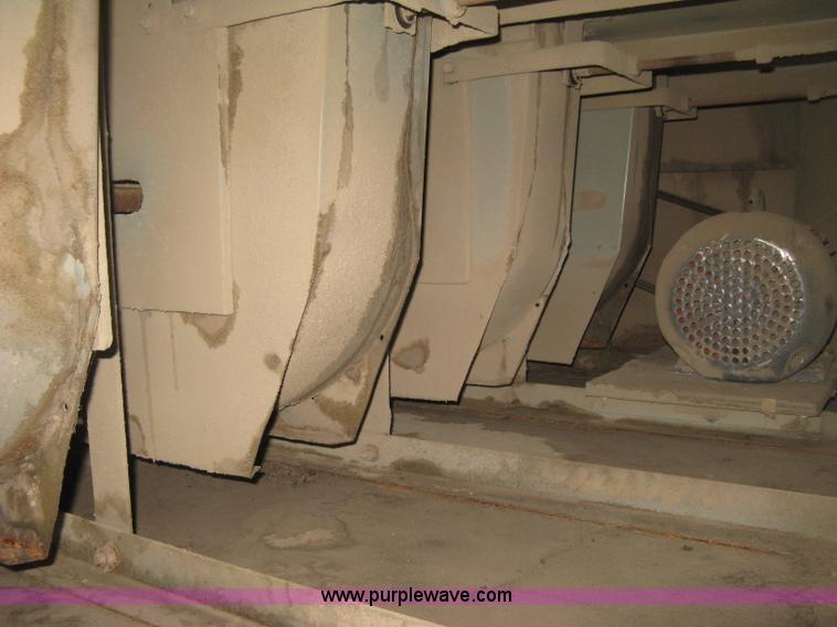 image for item D8371 Oliver 160A high capacity gravity seed seperator