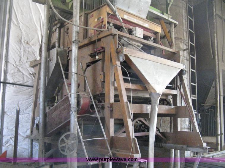 image for item D8372 Clipper Super 68D seed cleaner