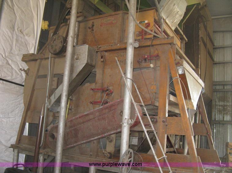 image for item D8372 Clipper Super 68D seed cleaner