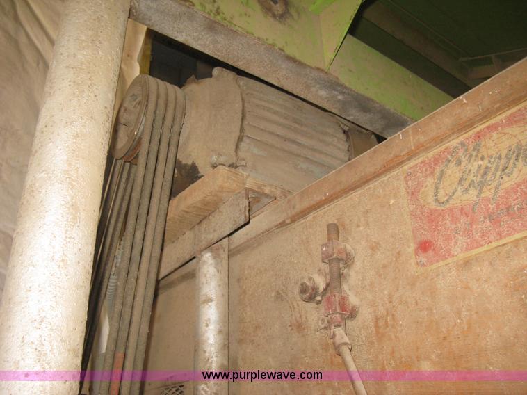 image for item D8372 Clipper Super 68D seed cleaner