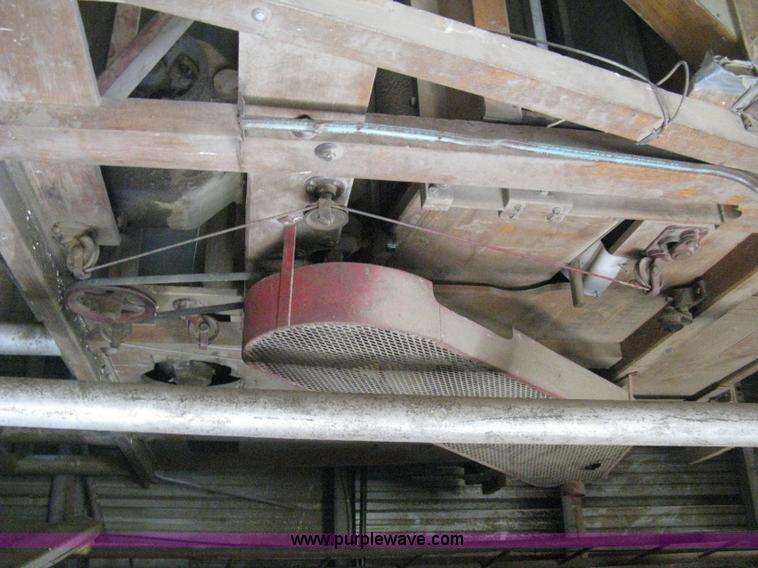 image for item D8372 Clipper Super 68D seed cleaner