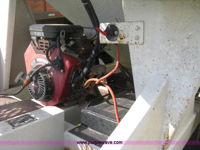 image for item D8378 1999 GW GW-150 grain weigh cart