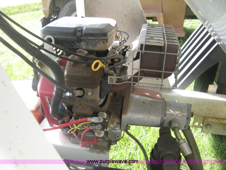 image for item D8378 1999 GW GW-150 grain weigh cart