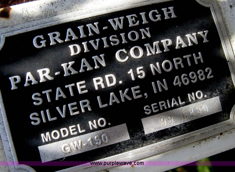 image for item D8378 1999 GW GW-150 grain weigh cart