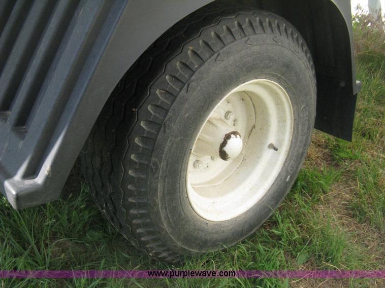 image for item D8378 1999 GW GW-150 grain weigh cart