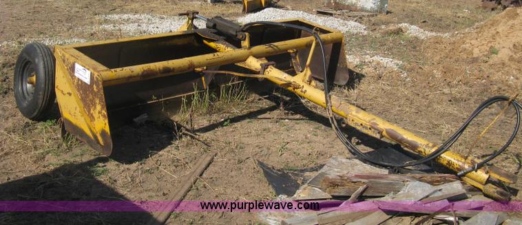 image for item D8381 10' box blade