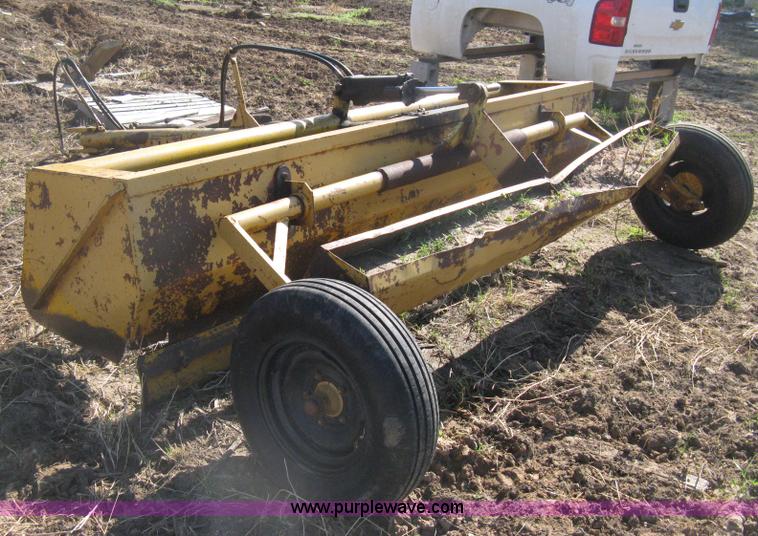 image for item D8381 10' box blade