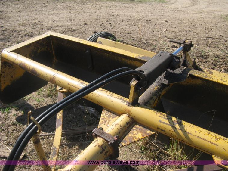 image for item D8381 10' box blade