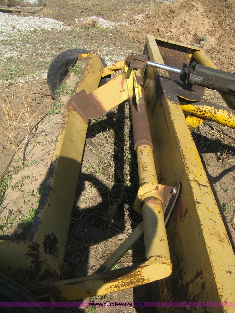 image for item D8381 10' box blade