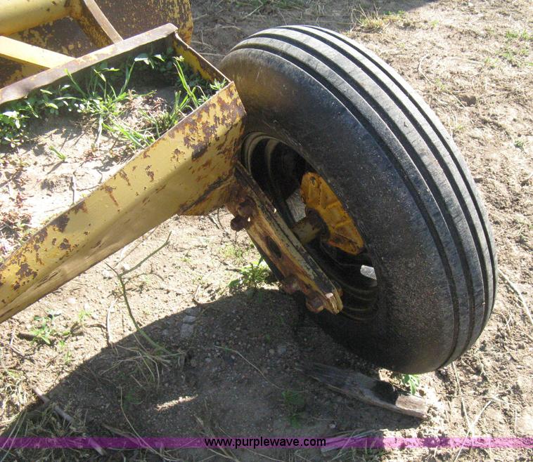 image for item D8381 10' box blade