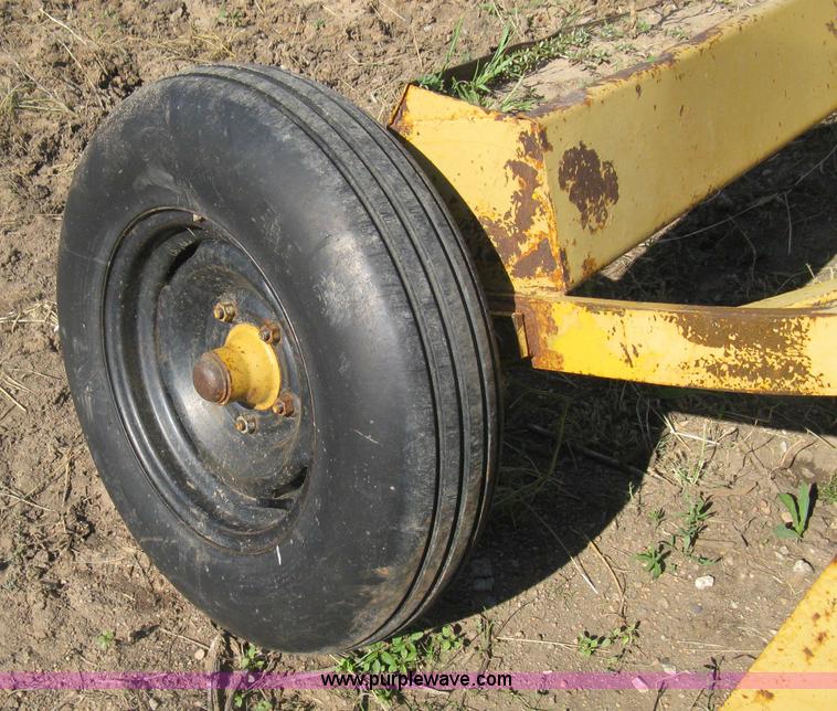 image for item D8381 10' box blade