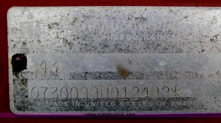 image for item E3971 International Harvester 843 four row corn head