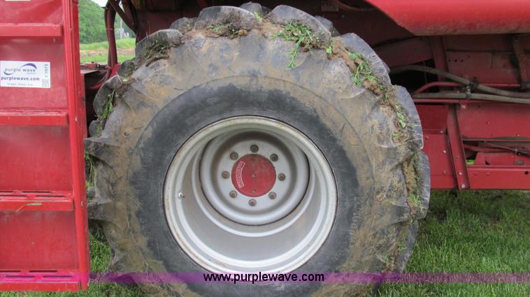 image for item E3973 1986 Case IH 1620 combine