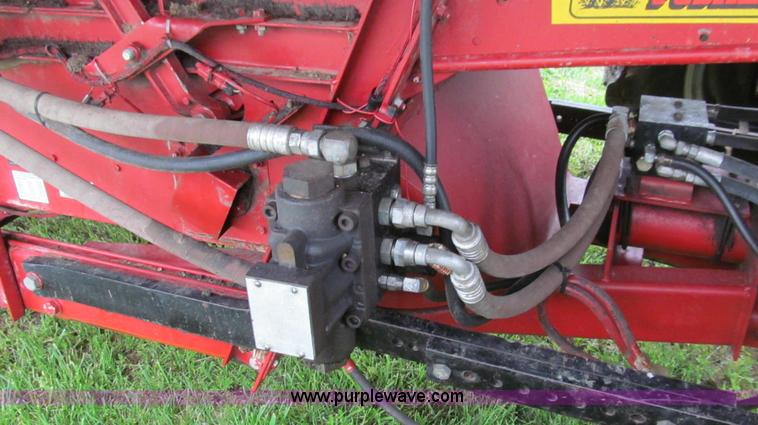 image for item E3973 1986 Case IH 1620 combine