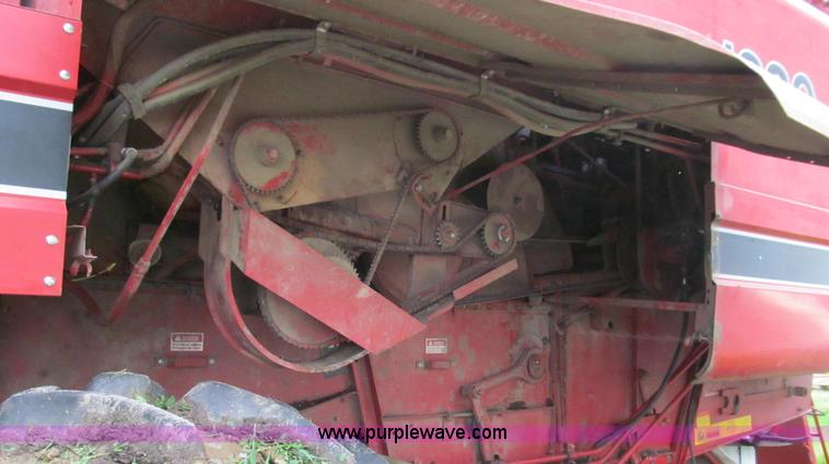 image for item E3973 1986 Case IH 1620 combine